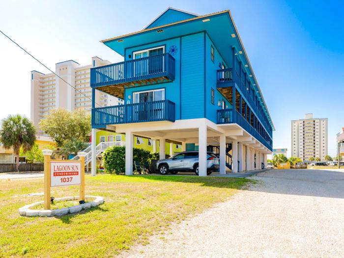 Lagoon Sun by Southern Vacation Rentals