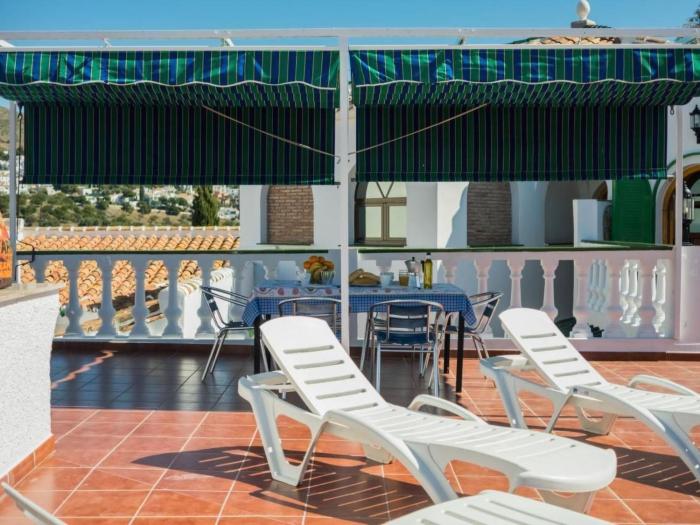 Apartment Córdoba mit Gemeinschaftspool und fantastischer Aussicht in einem andalusisch by Interhome