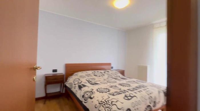 Baylis Apartment with view