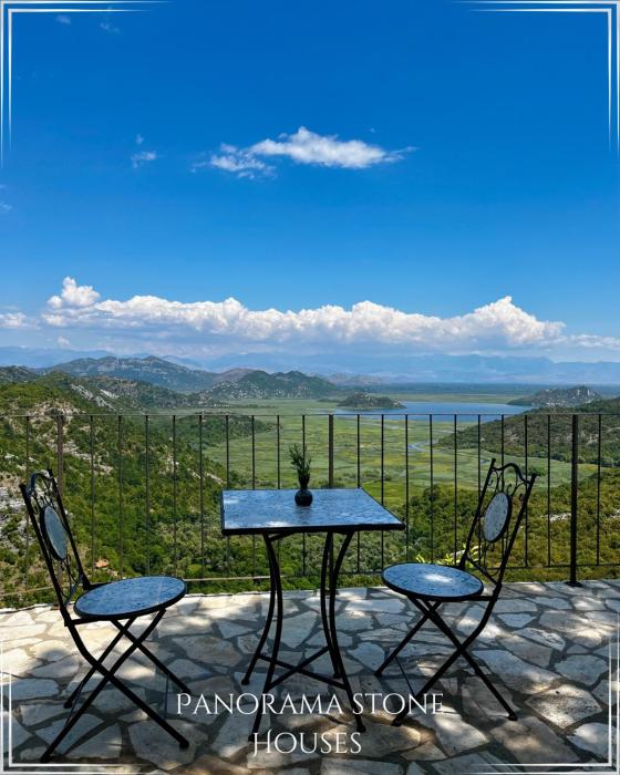 Panorama Stone Houses - Skadar Lake