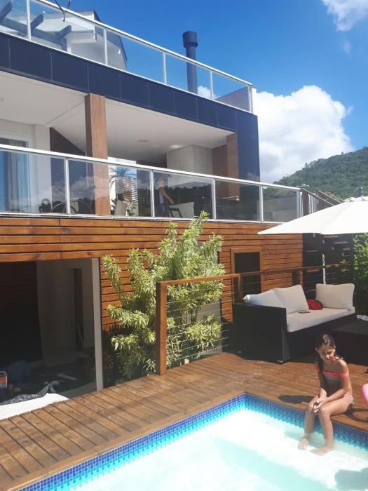 Casa no Ferraz Alto Padrão com Vista
