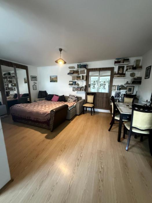 Baazovi Home
