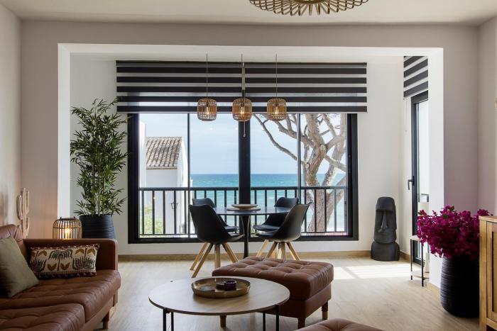 Stunning Sea front Duplex