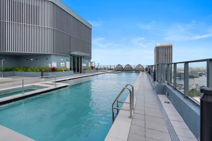 Luxe 1 Bedroom in new Building I Downtown Miami