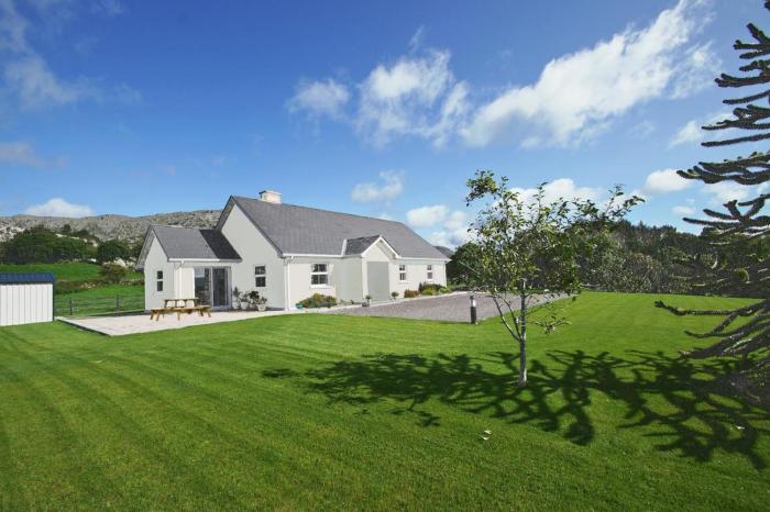 4 Bed in Beara oc-i437