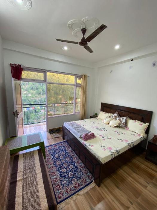 Himalayan Escape - A Homestay with Mountain View, Parking, Food & Bonfire
