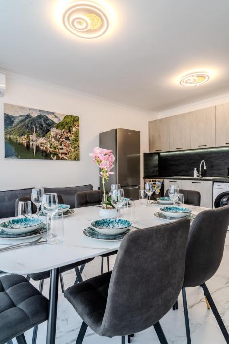 Sea View Luxury Apartments- Forest Retreat Luxury Suite