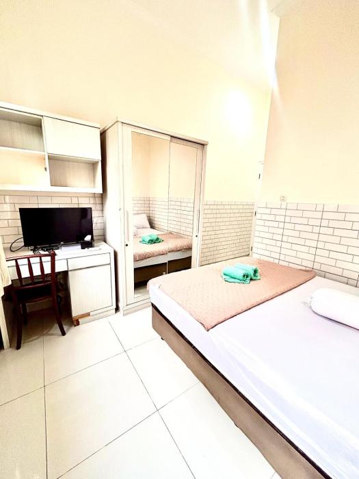 Emerald Inn Karawaci