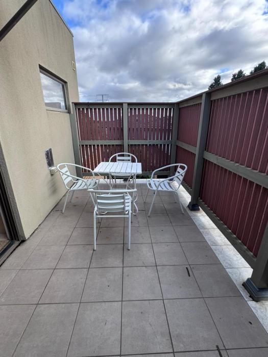 Neat and cozy stay close to Melbourne International Airport