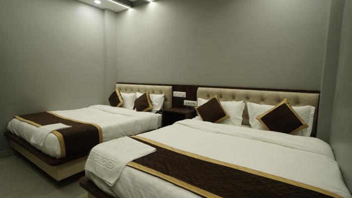 Hotel Pragya Palace