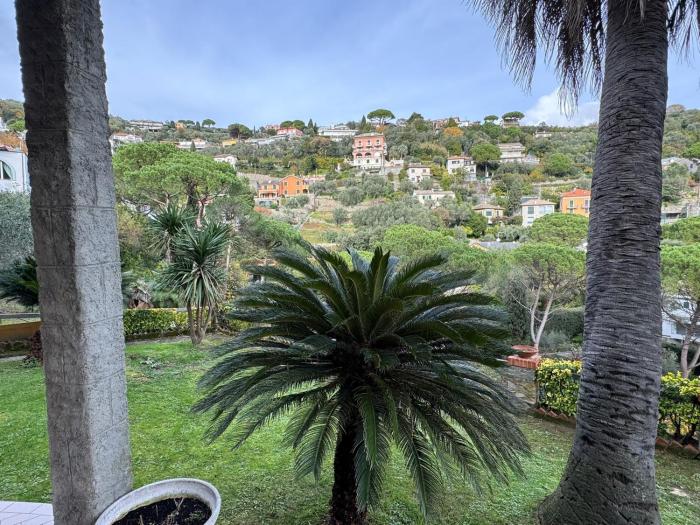 The Green Valley - Apartments in Villa with Garden