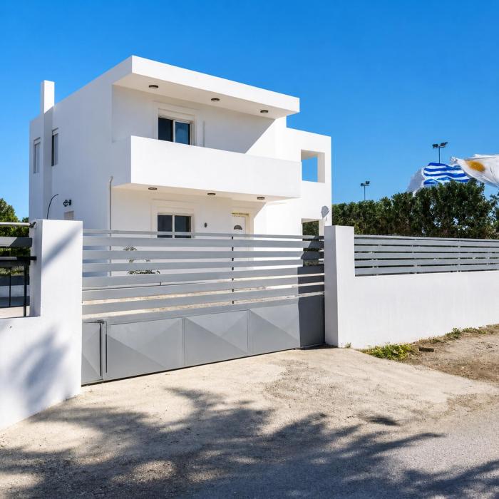 Gennadi Villa Mare 300m from the Beach