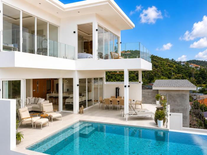 Breeze Bay Luxury Seaview Villa