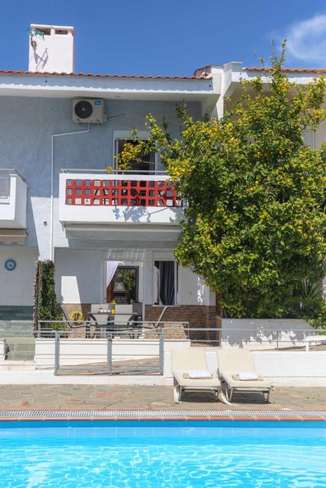 Aether Green Modern Villa