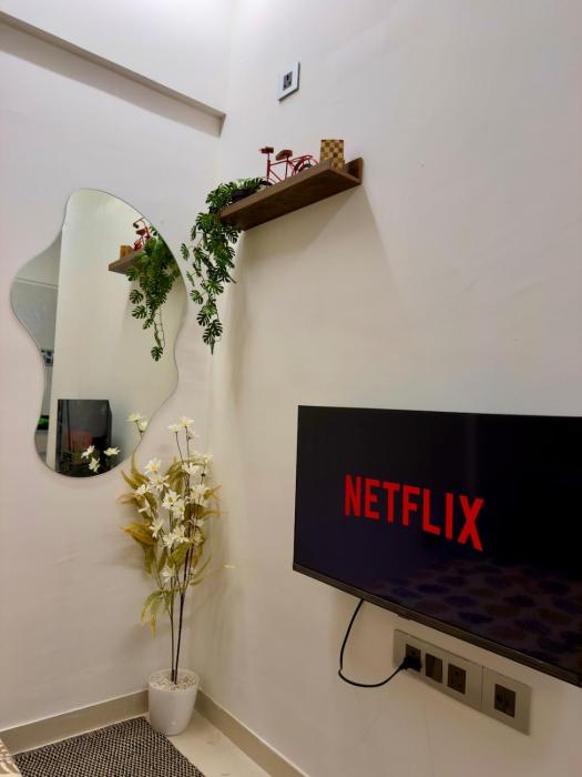 Golden Nest 1RK Studio Balewadi Near Baner metro