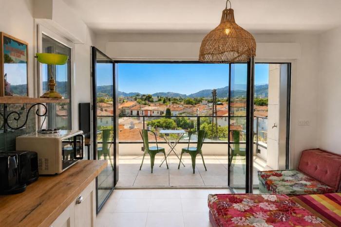 Appart standing avec terrasse et parking - Prado