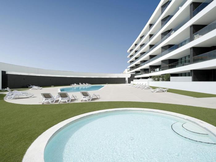 Marina View Luxury 2BR Apartment