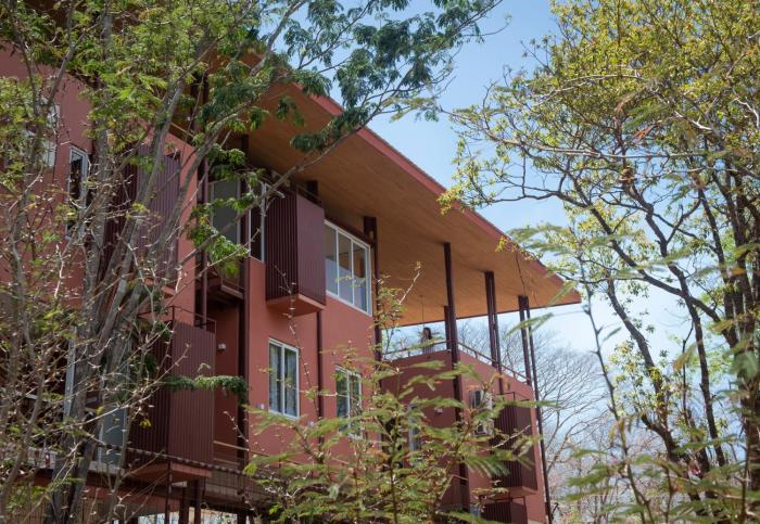 Tropical Design Stay near Playa Avellanas with Rooftop Terraces