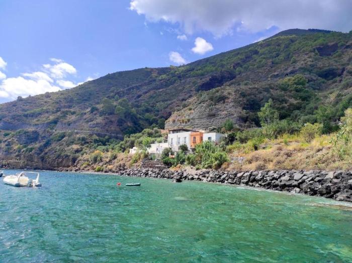 Aeolian Sea House