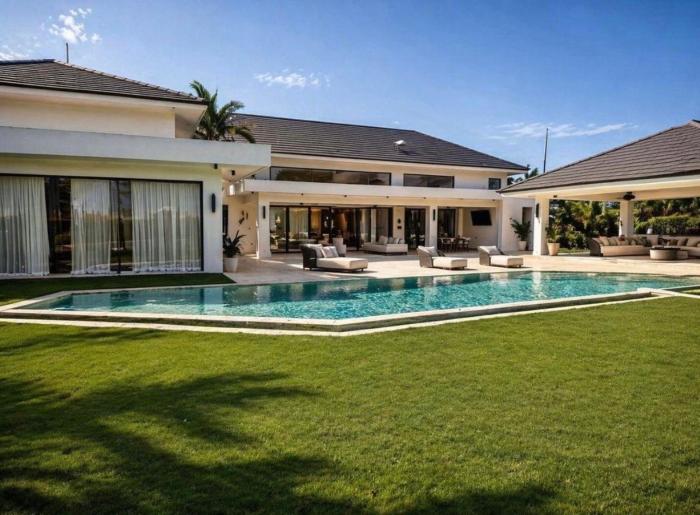 Luxury Private Villa