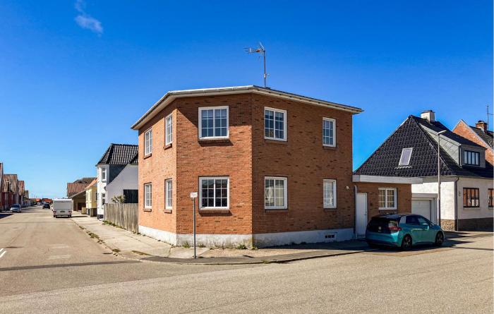 4 Bedroom Lovely Home In Thyborøn