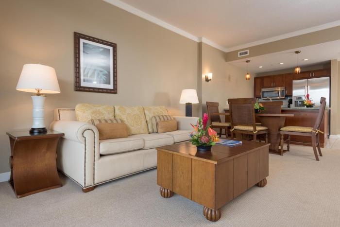 Honua Kai Villas Ocean View 5 BR Sleeps 16 Great for Families Complimentary Car with 6 Nights HKK ML-3565 by KBM