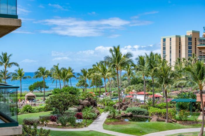 Honua Kai Villas Ocean View 3 BR Sleeps 10 Great for Families Complimentary Car with 6 Nights HKH ML-1355 by KBM