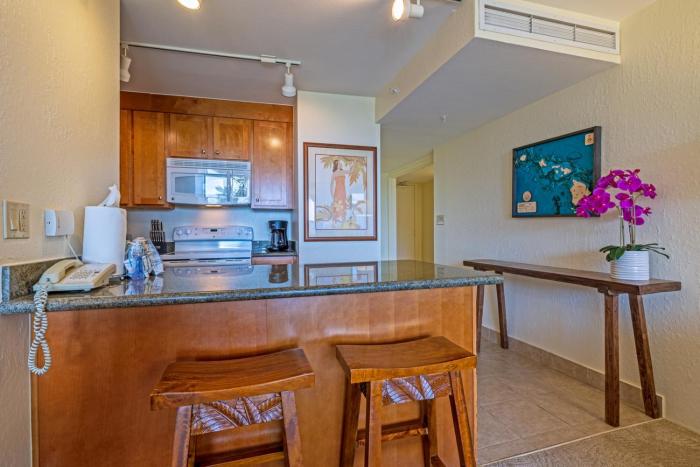 Kaanapali Shores Villas Ocean View 7 BR Sleeps 22 Complimentary Car with 6 Nights KS ML-3773 by KBM
