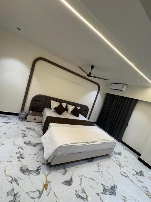 Hotel D Lite Inn