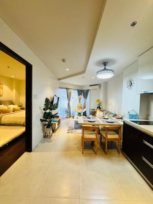 Monaliza 1BR Suite with Balcony & Living Room in Tambuli Seaside Resort