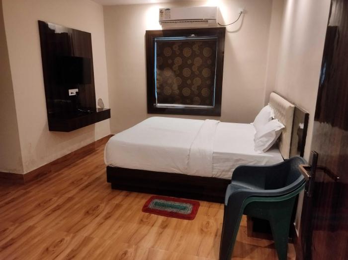 Hotel O Kamala Resort