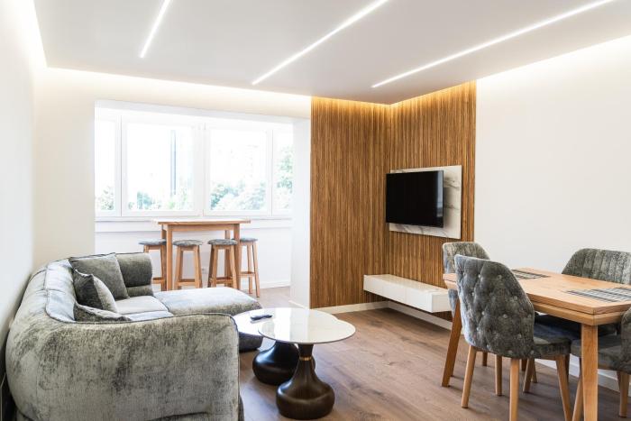 Luxury Central 2BR with City View and Self Check-in