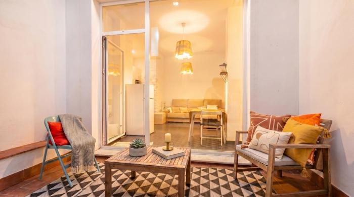 Bright 2BR home with double patio Macarena