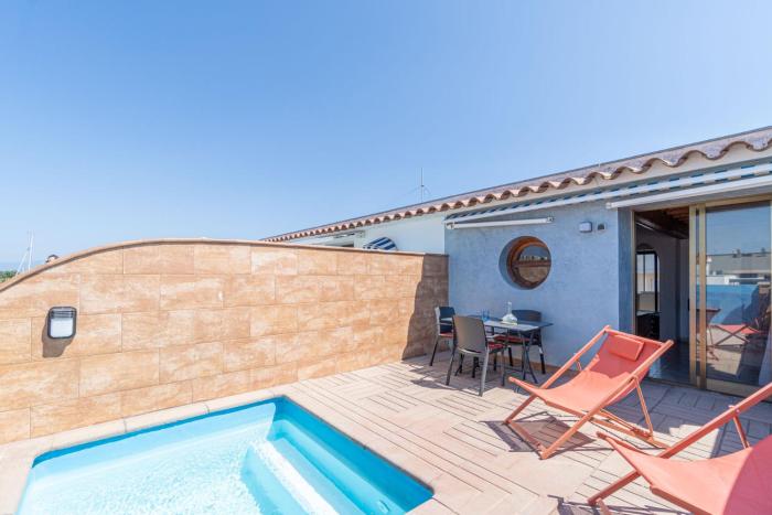 403a atico con piscina privada y vistas marina