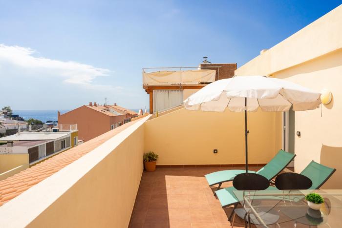 Nice duplex with sea views & terrace in Alcala