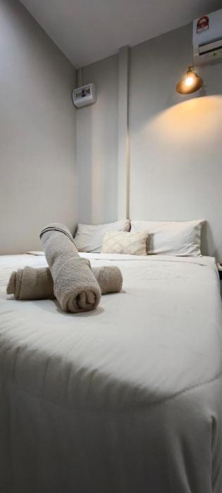 Cozy Deluxe Room near Cenang Beach with Balcony
