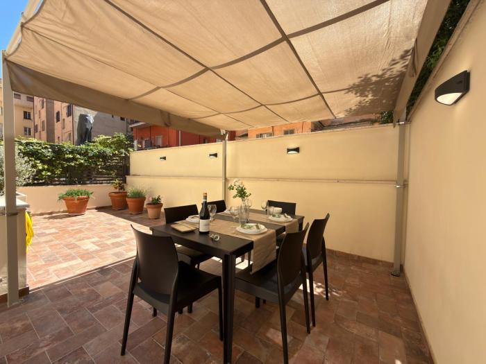 Apartment with Terrace Colosseum