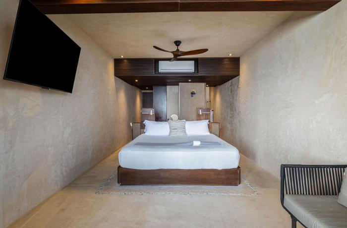Beachfront Villa Soliman Bay- 8 bedrooms