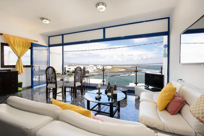 Caleta Blue House - MacaronesiaHomes
