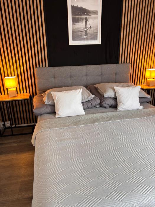 rishko resort - Lake View - free Parking - 24hr Self chceck-in - Serviced Apartment Premium by Hotelstars Union