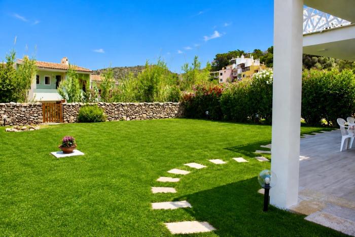 Rena Bianca with Garden 150 m from the Beach