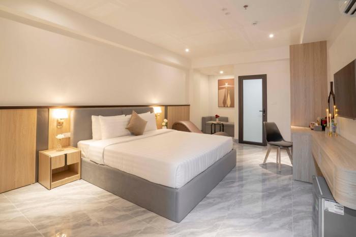 E13 Hotel & Apartment Mỹ Đình