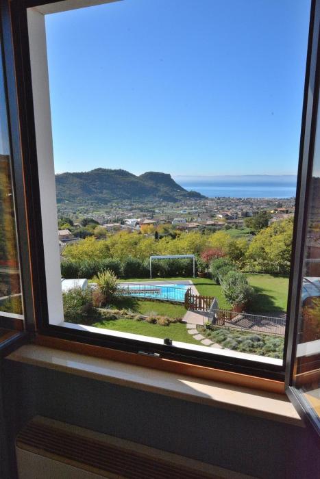 Apartment Montegolo Four With Pool And Lake View