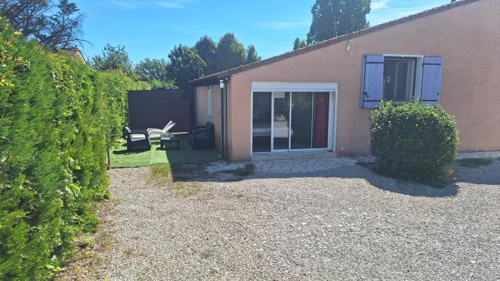 studio indépendant avec exterieur