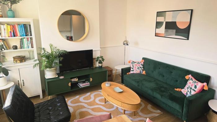 Stylish Victorian 2 bed flat near Central London