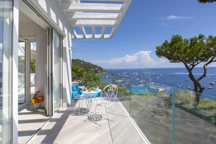 My Exclusive Italy - Villa by the beach with sea-view and Luxury amenities