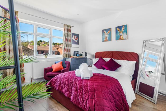 House near Nottingham City Centre - Groups & Contractors