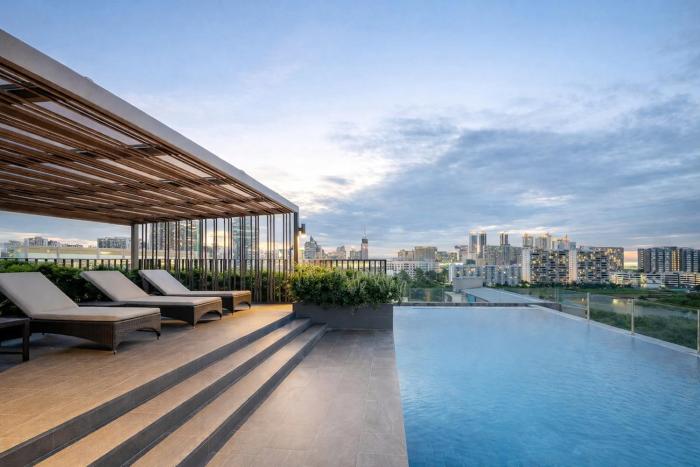 Lloyd Condo with Rooftop Pool near RCA Thonglor