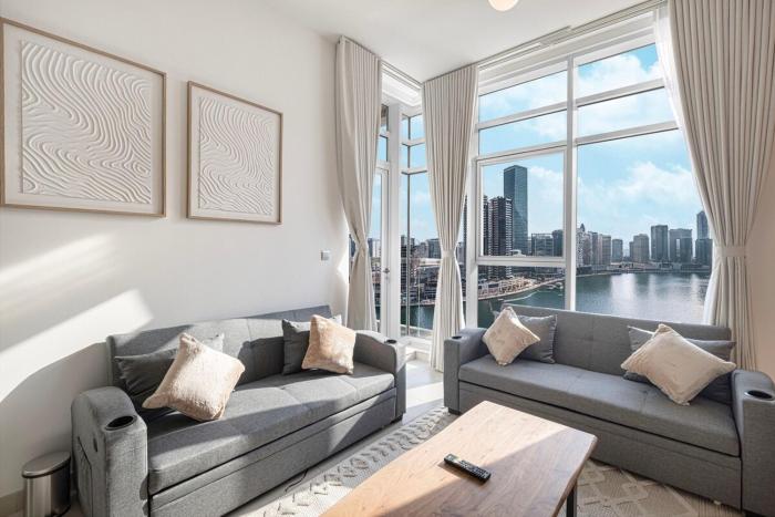 Full view of Canal l Luxury Downtown Apartment