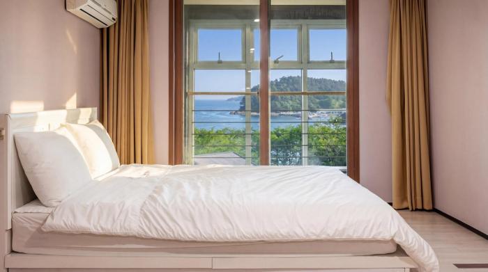 Geoje Erion Pet-Friendly Pension